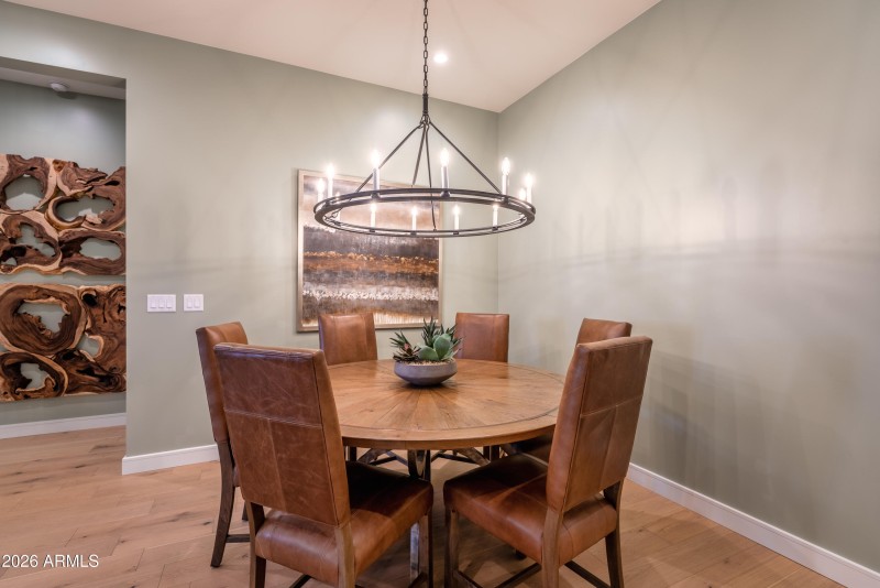 TCI-1749.E.Bent.Tree.Circle-9