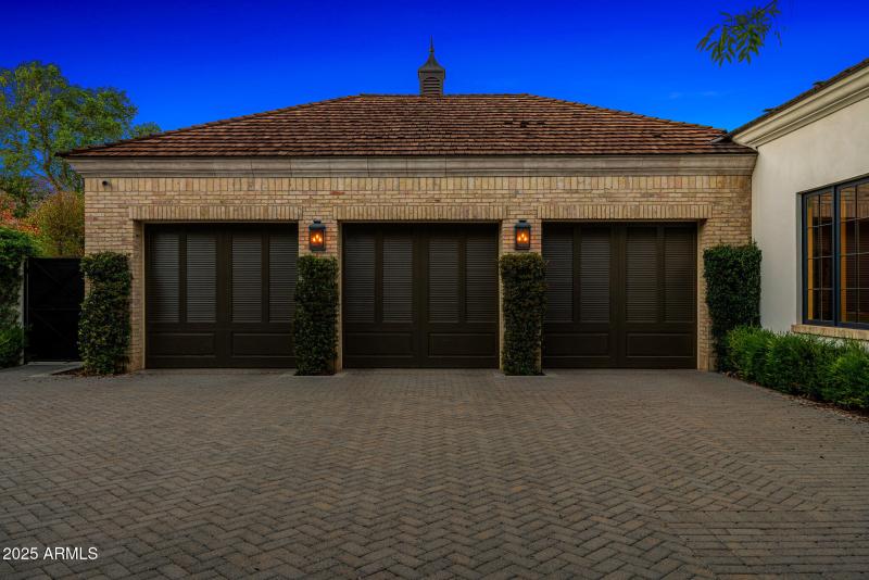 multicar garage_twilight