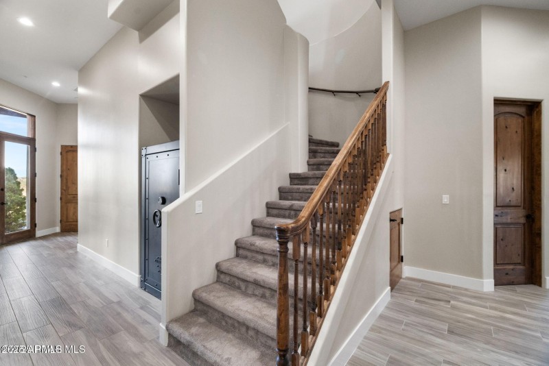 20250205182923638536000000-o