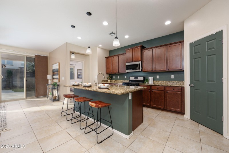 01-06-26 W Arroyo Way (2421)-3