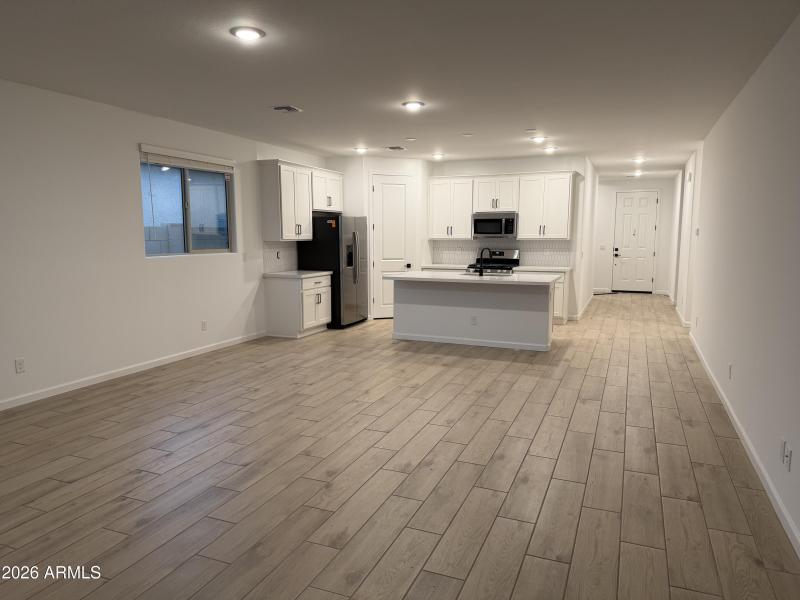 0010_ Great Room & Kitchen