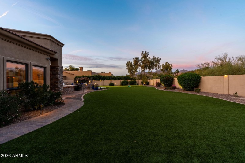 Enjoy Mountain Views and Privacy