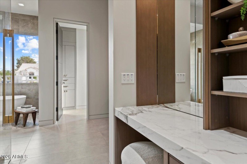 043-9790 N 56th St 26