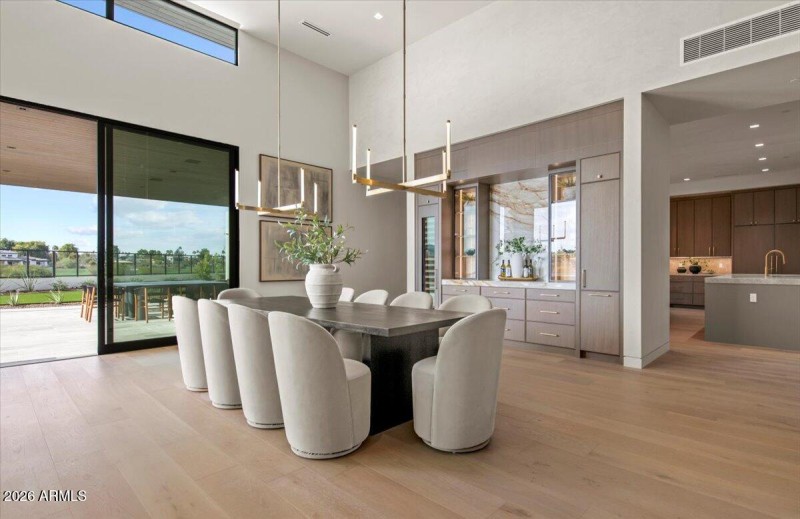 054-9790 N 56th St 35