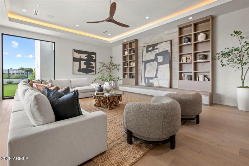 065-9790 N 56th St 43