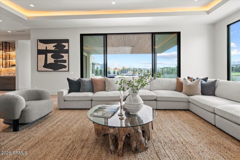 069-9790 N 56th St 46