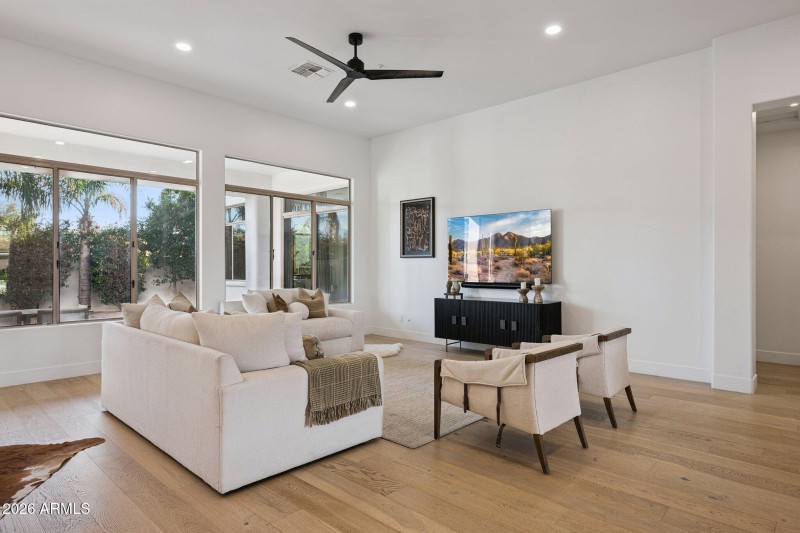 7-web-or-mls-11479-n-87th-pl