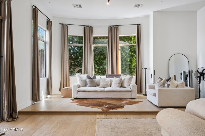 30-web-or-mls-11479-n-87th-pl