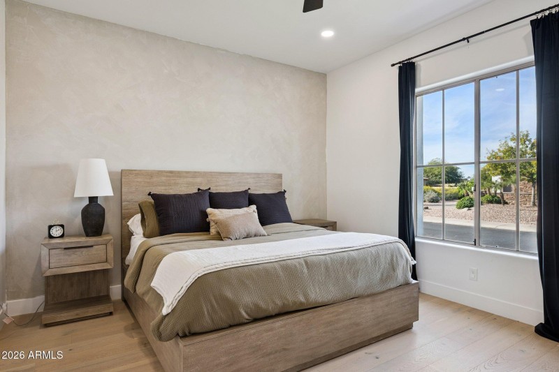 42-web-or-mls-11479-n-87th-pl