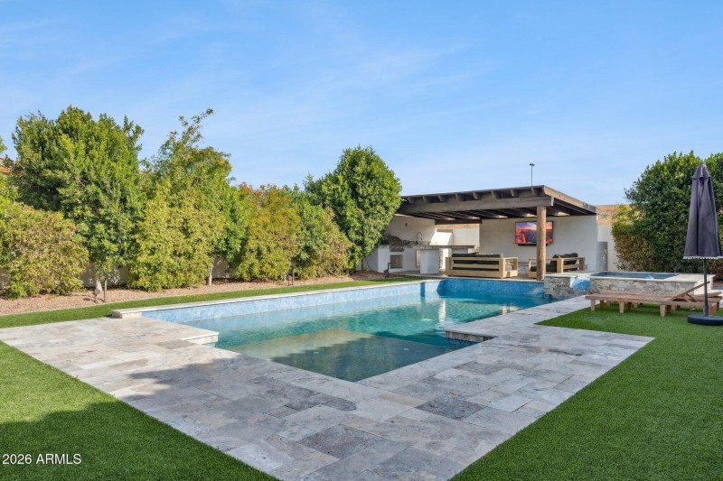 53-web-or-mls-11479-n-87th-pl