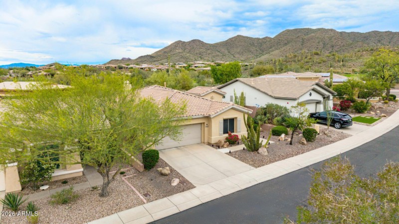 42 - FRONT VIEW W MOUNTAINS