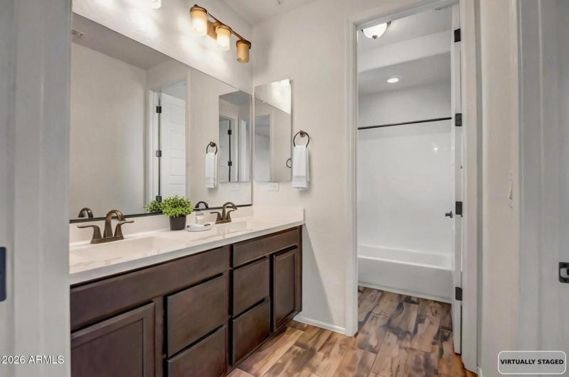 JACK AND JILL BATH UPSTAIRS