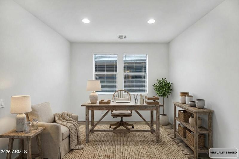 OFFICE OR FLEX SPACE