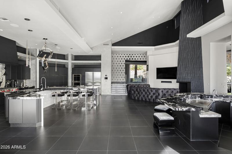 10324 E Calle De Las Brisas-21_1