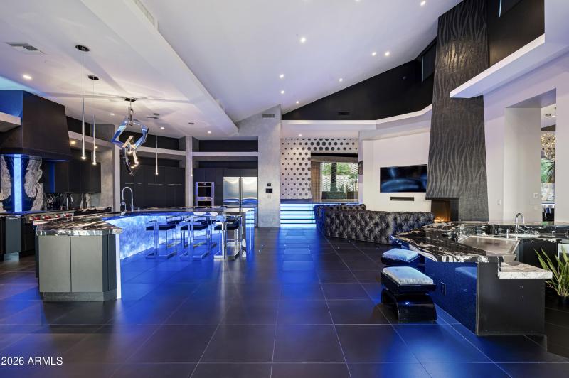 10324 E Calle De Las Brisas-22_1