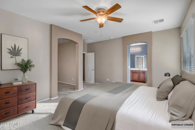 PRIMARY WITH SITTING ROOM