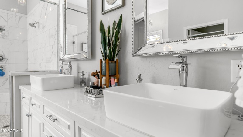 2731 E Capricorn Pl (8)