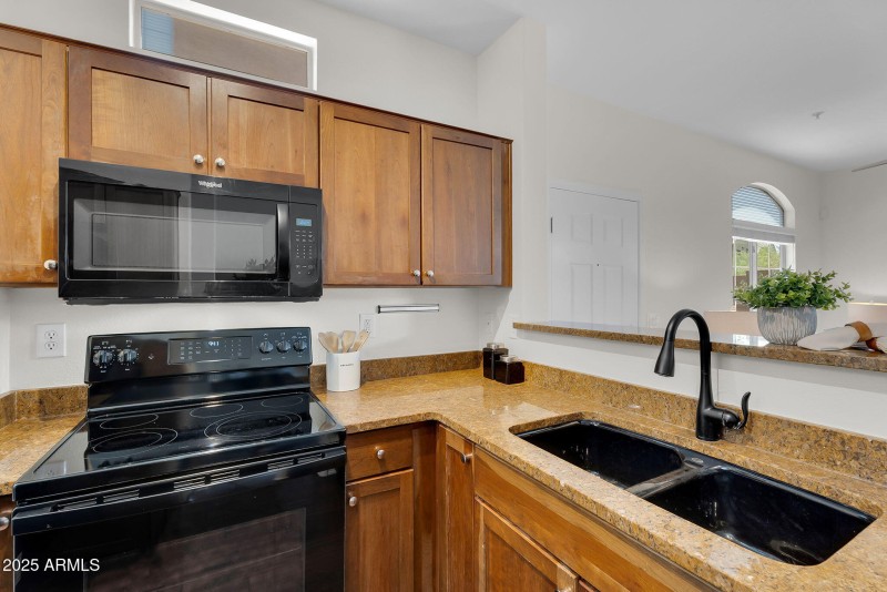 20-web-or-mls-Mine Creek-19