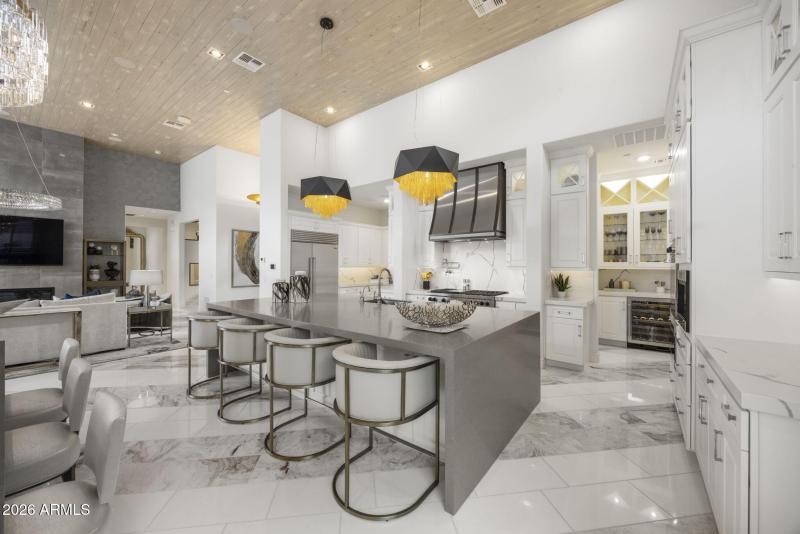 9-web-or-mls-13917-n-prospect-trl