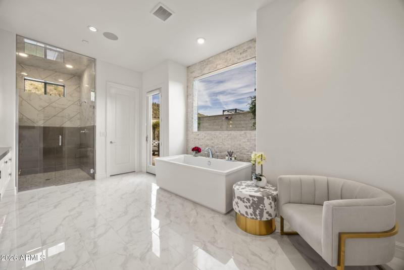 37-web-or-mls-13917-n-prospect-trl