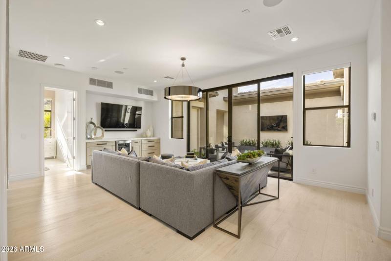 42-web-or-mls-13917-n-prospect-trl