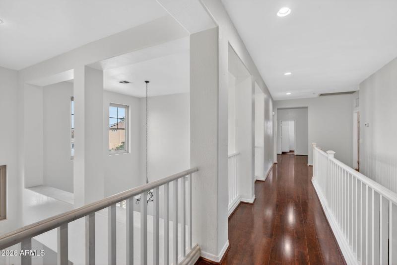 23-web-or-mls-Ravenswood_23