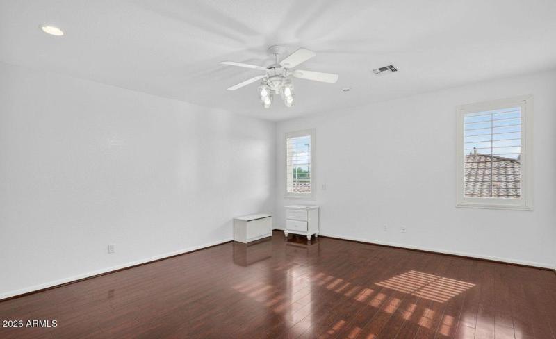 92-web-or-mls-44b87eef-4e55-46b7-8aec-79