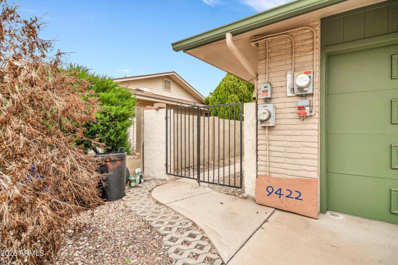 9422 W Manzanita Dr-2