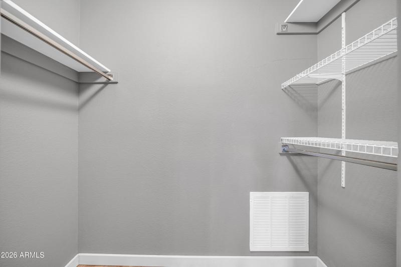 9422 W Manzanita Dr-20