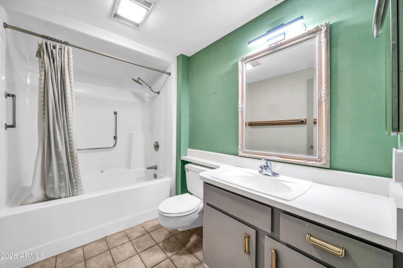 9422 W Manzanita Dr-21