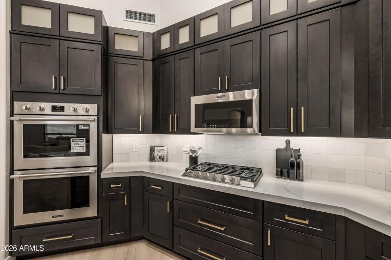 3835 N Stone Point Circle