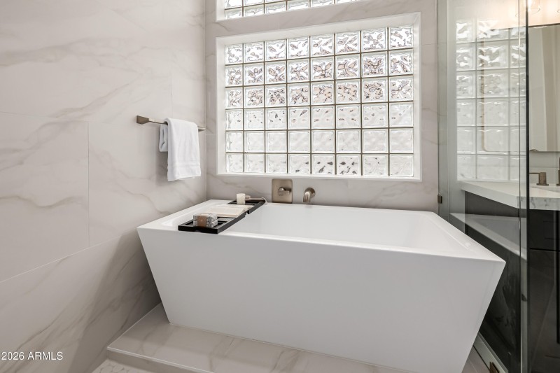 3835 N Stone Point Circle