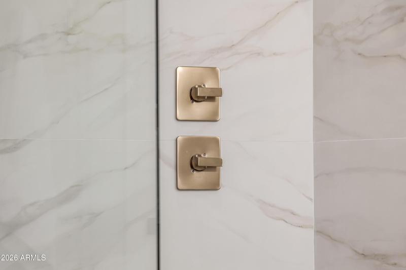 3835 N Stone Point Circle