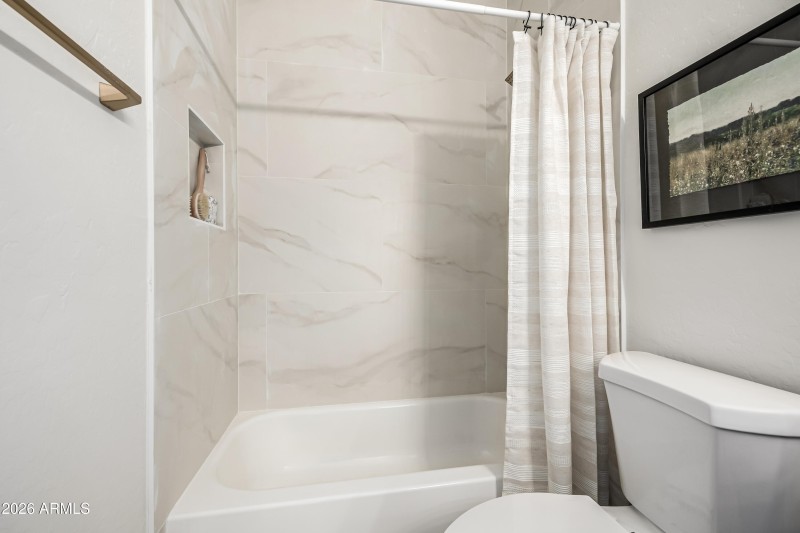 3835 N Stone Point Circle