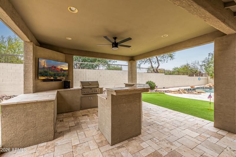 3835 N Stone Point Circle