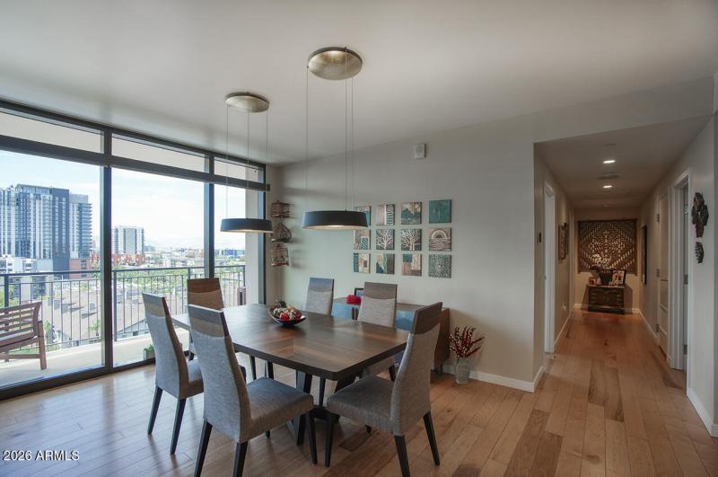 200 W PORTLAND ST 1113