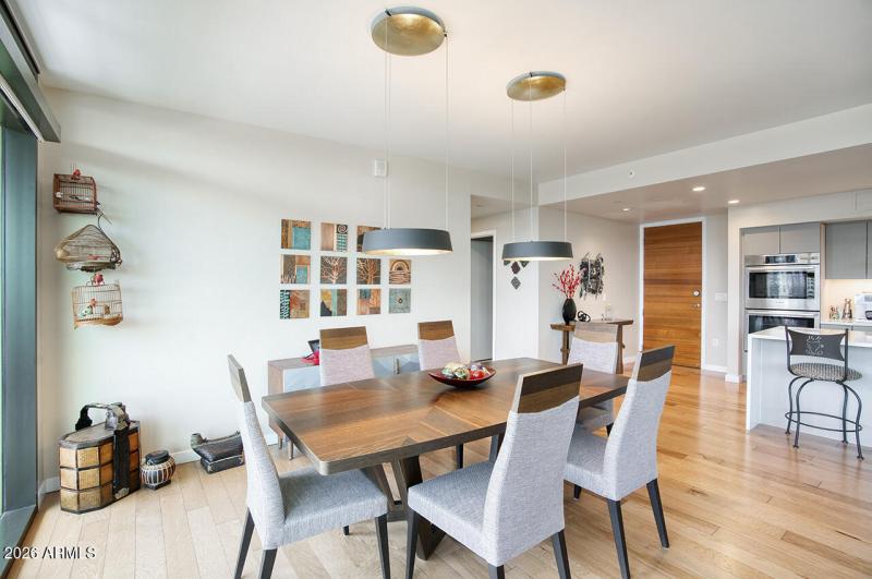 200 W PORTLAND ST 1113