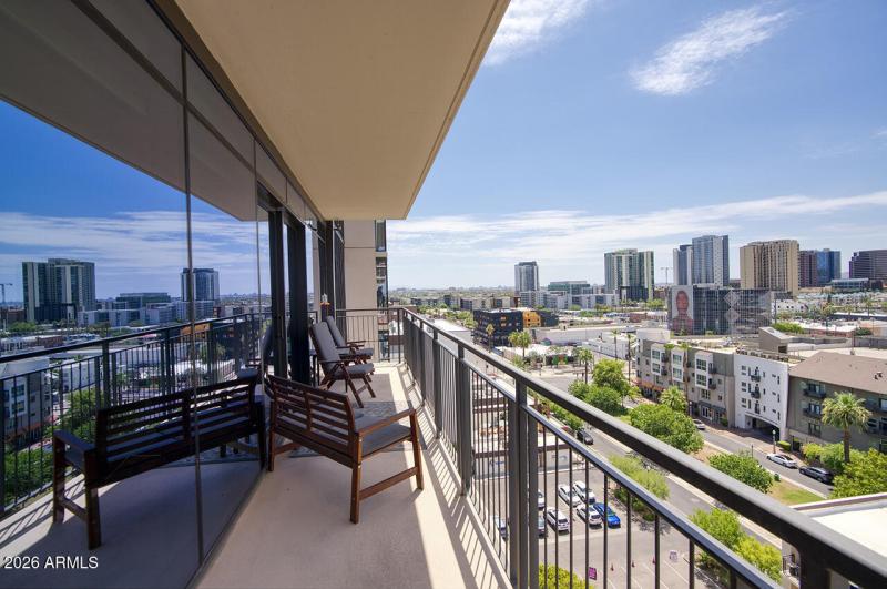 200 W PORTLAND ST 1113