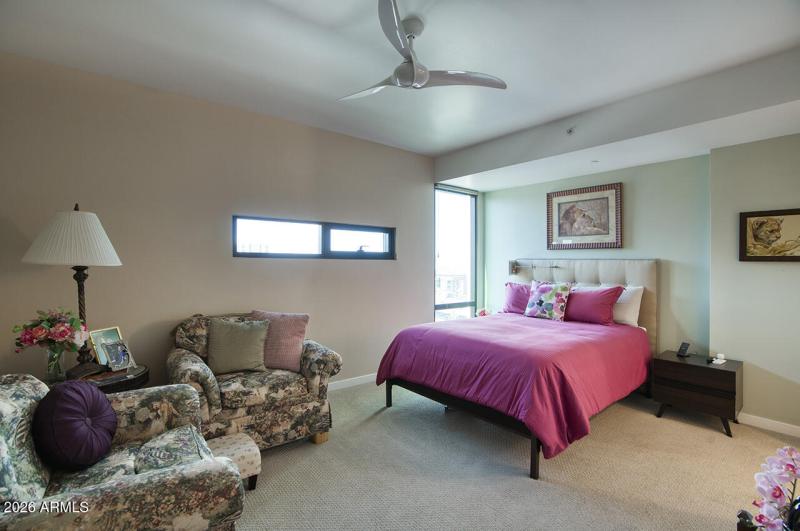 200 W PORTLAND ST 1113