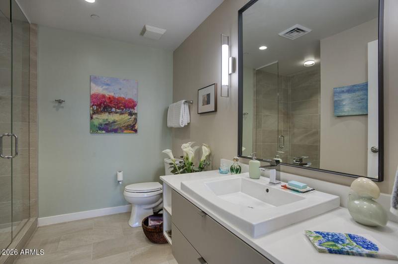 200 W PORTLAND ST 1113