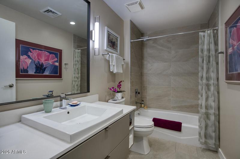 200 W PORTLAND ST 1113