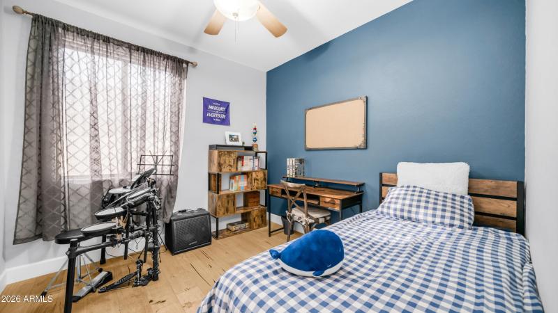 25084 N 68th Ave (8)