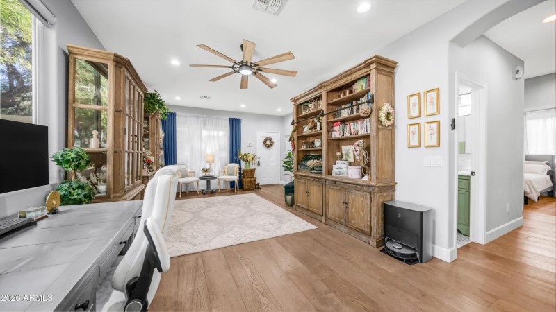 25084 N 68th Ave (3)