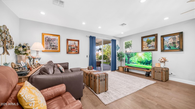 25084 N 68th Ave (25)