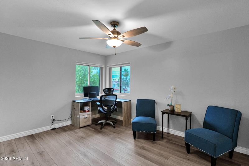 Large 3rd Bedroom/Office Space Upstairs