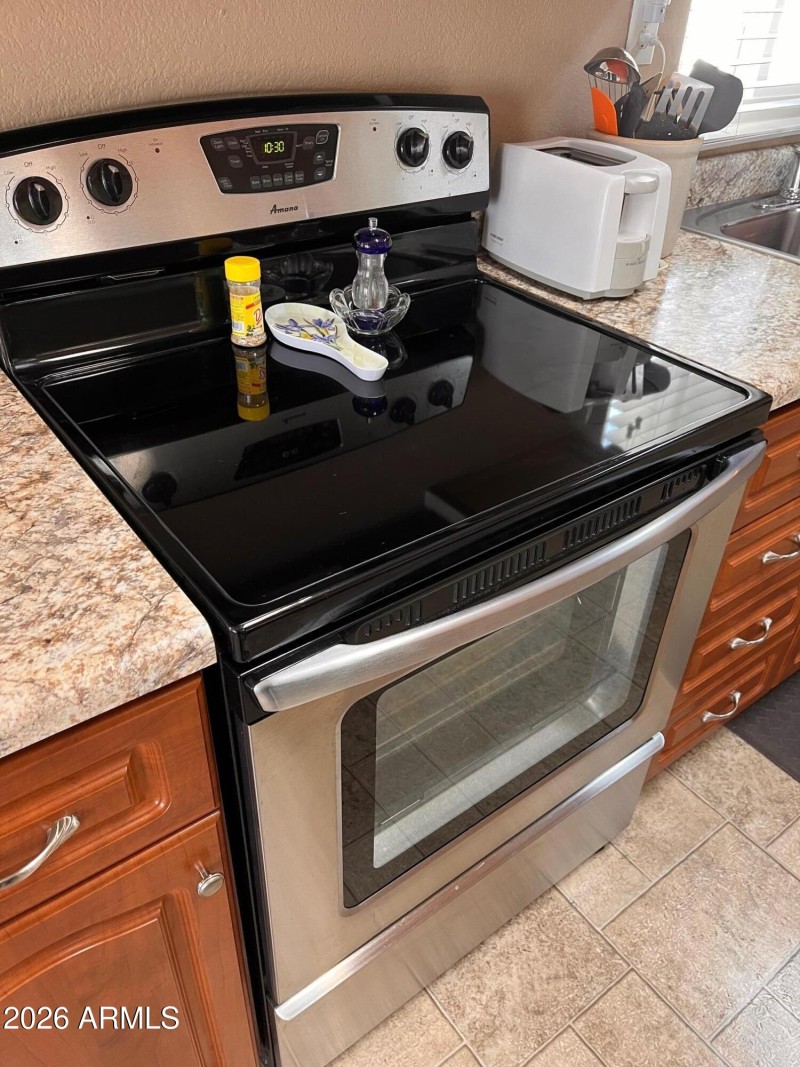 15. Smooth top electric