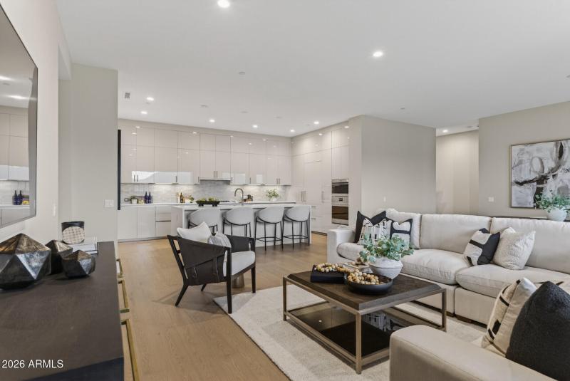 11_19355_N_73rd_Way11_mls