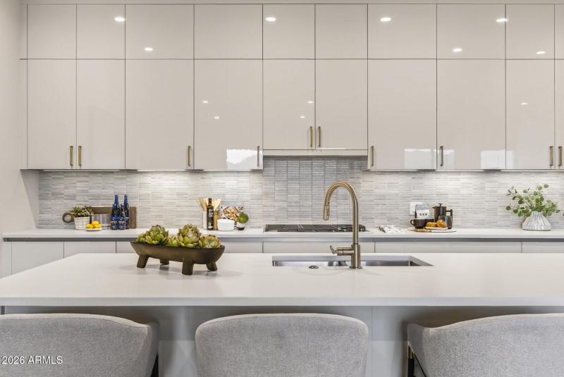 15_19355_N_73rd_Way15_mls