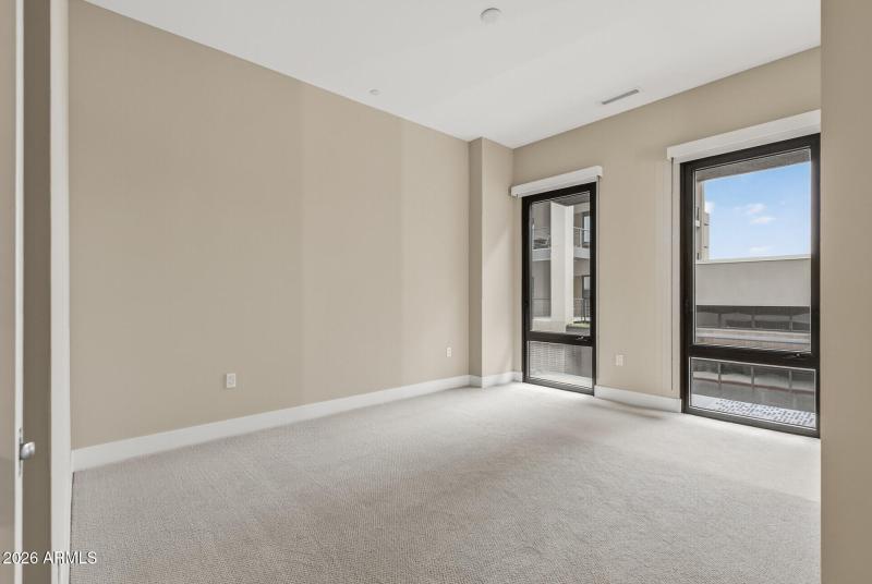 47_19355_N_73rd_Way47_mls