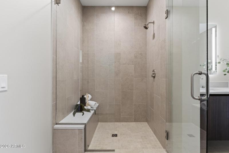 55_19355_N_73rd_Way55_mls